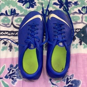 nike kids indoor soccer cleats